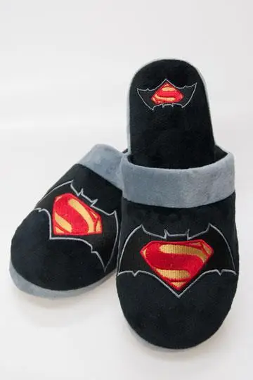 DC COMICS: ZAPATILLAS BATMAN V SUPERMAN (TALLA 42-45) Ordenar Ahora Mismo
